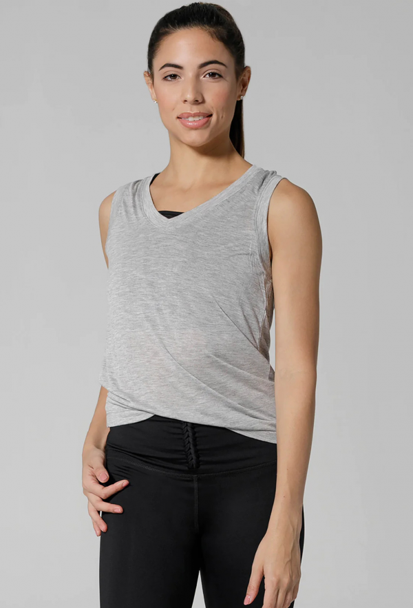 Blusa Tee Share Reversible gris de 925 Fit, talla S, vista frontal.