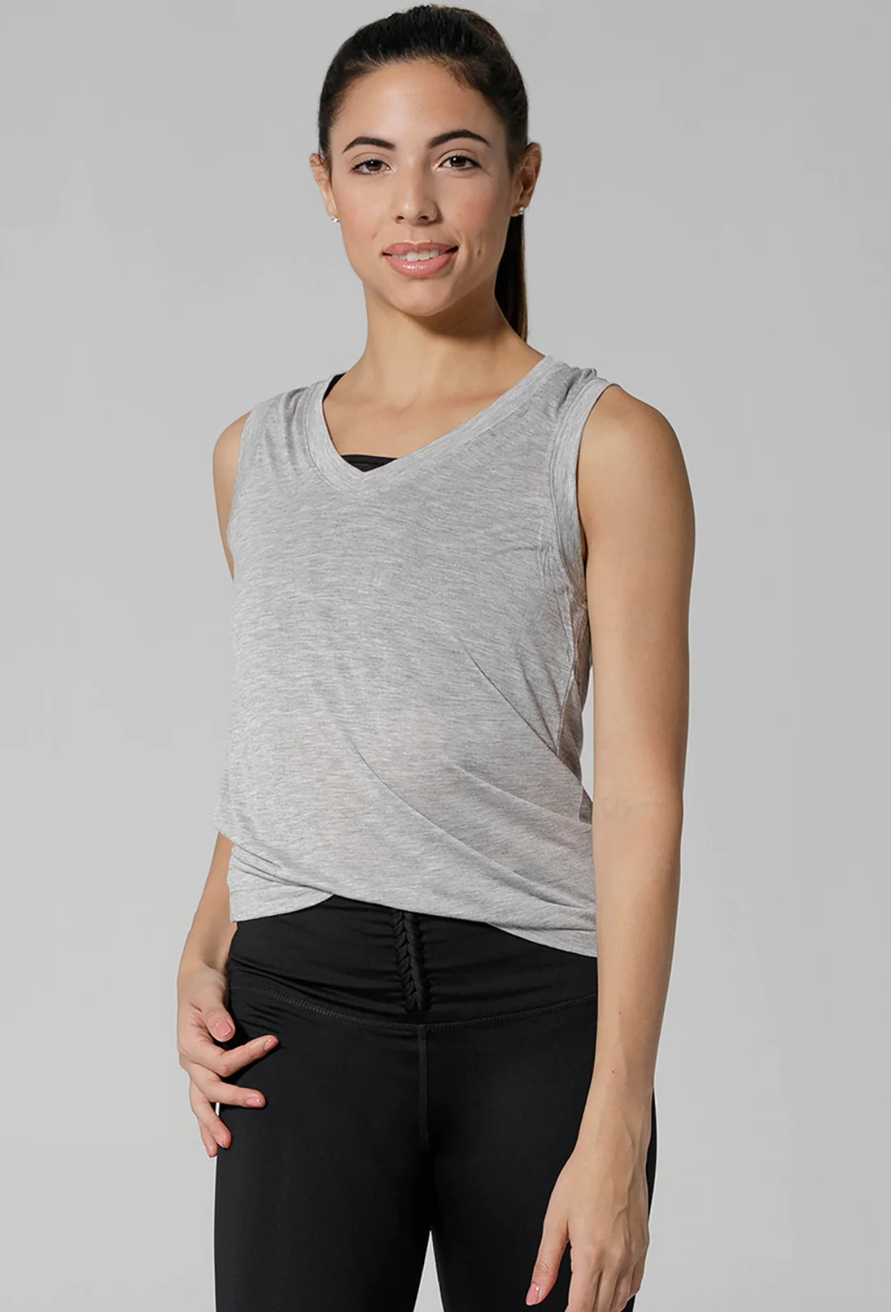 Blusa Tee Share Reversible gris de 925 Fit, talla S, vista frontal.